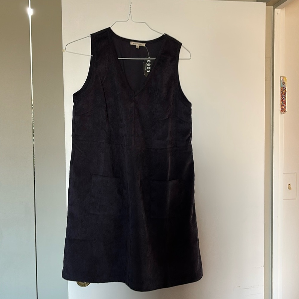 New with tags Navy blue jumper
